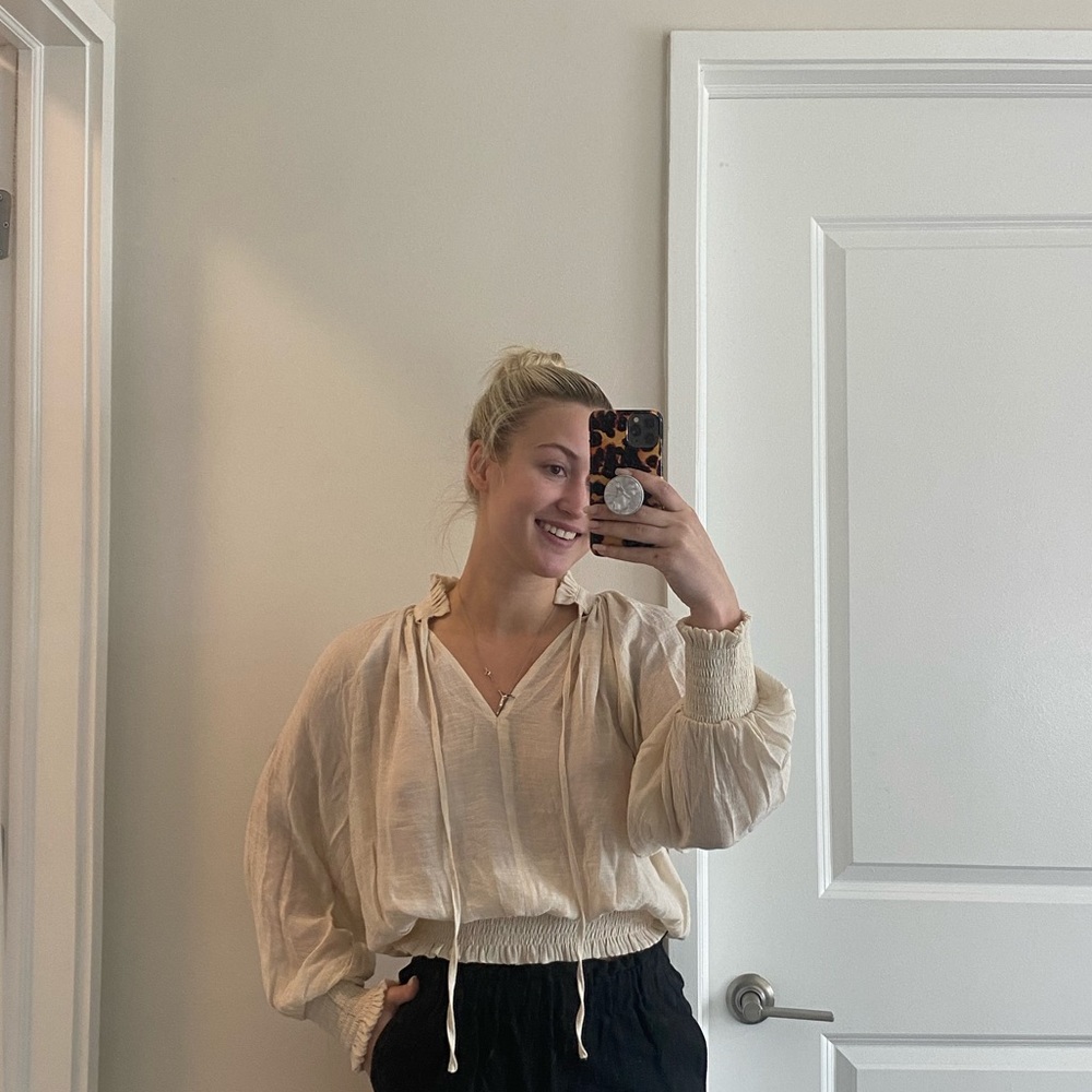 NWOT Lavender Sketch Beige Top